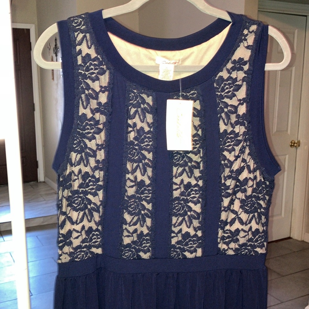 Candalite Woman’s Lace Dress